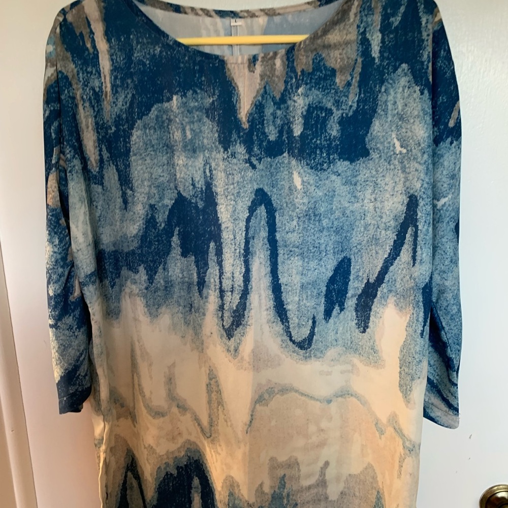 New Blue and Cream Abstract Print top size L